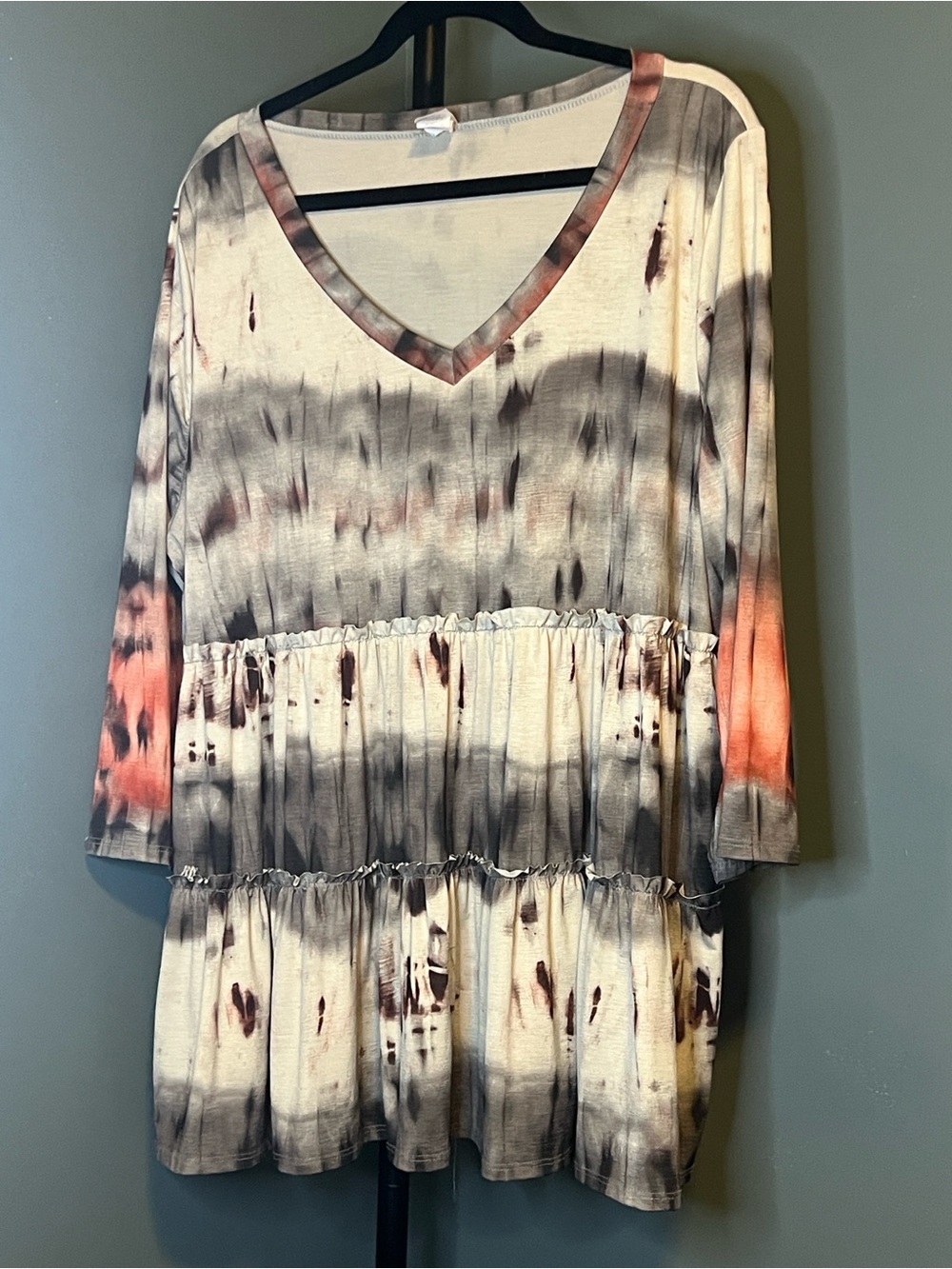 Sew In Love Tie-Dye V-Neck Peplum Tunic in Cream, Gray & Coral